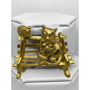 GCI Cat Mouse Bench Brooch Gold Tone